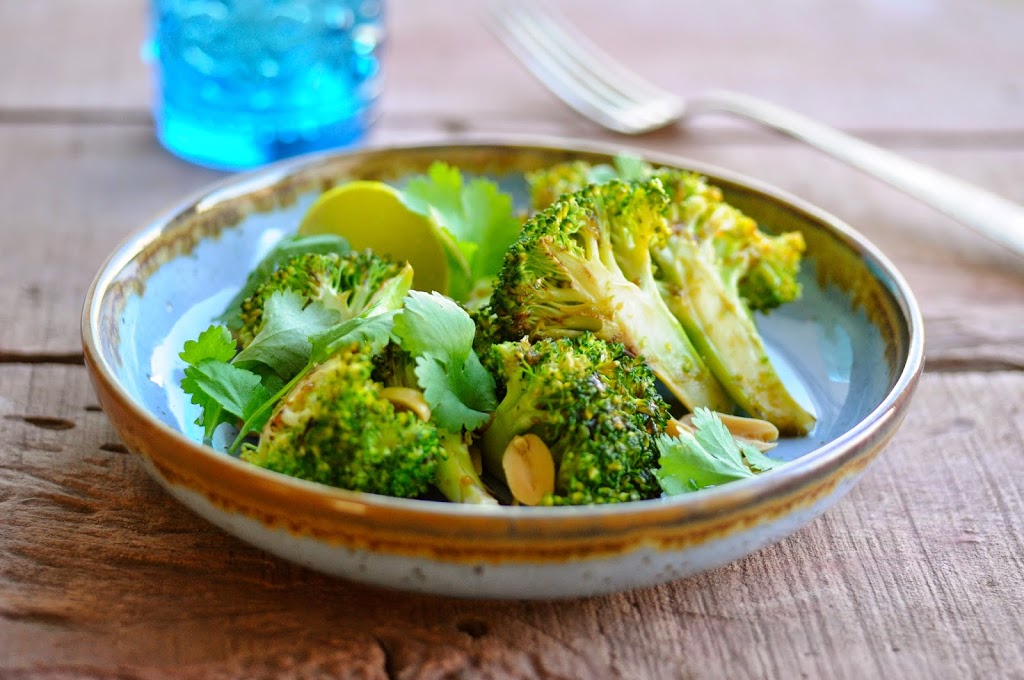 lynstegt broccoli med koriander