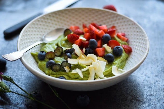 Nem smoothie bowl opskrift