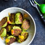 Vegetar frikadeller med broccoli