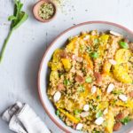 salat med gule beder og bulgur