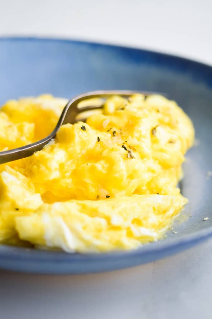 God scrambled eggs opskrift