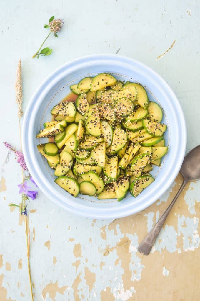 Asiatisk agurkesalat med sesam