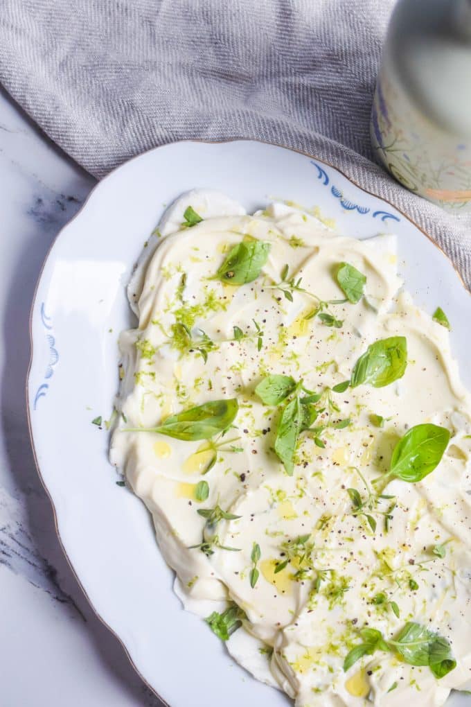 mozzarella opskrift med basilikum