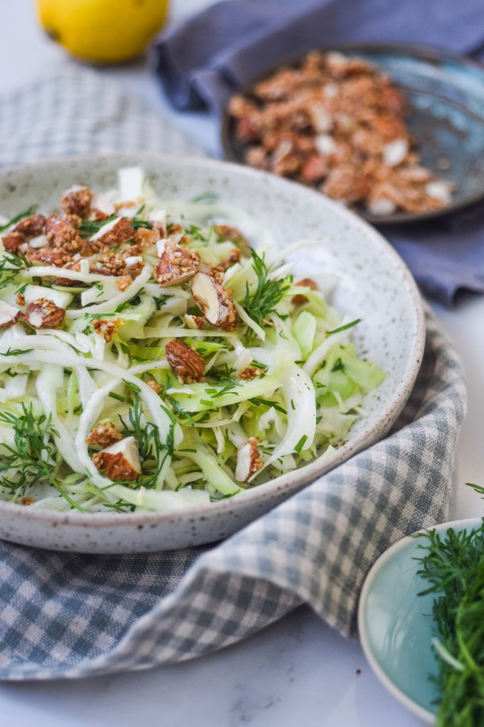 hvidkålssalat med dressing