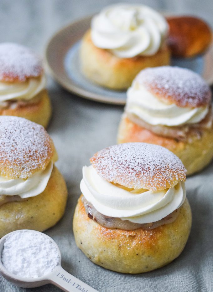 semlor svensk fastelavnsbolle