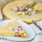 påskekage med citron og hvid chokolade